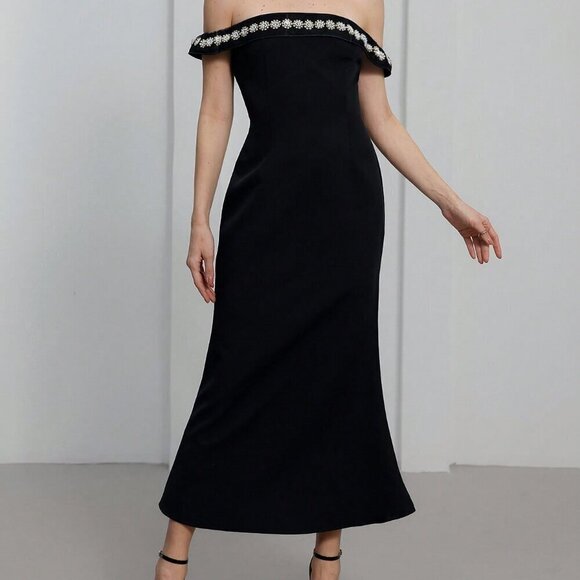 Black Elegant Women's High-End Long Dress With Beaded Off Shoulder - Picture 5 of 6